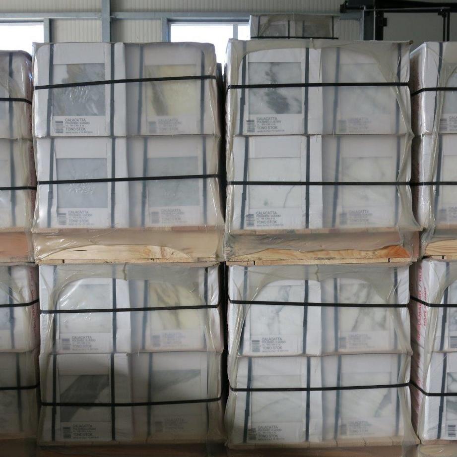 Tiles Calacatta Oro Stock 12 x 12"