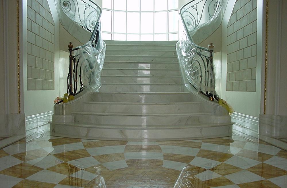 Pisos de marmol con diseños, escaleras, columnas, chimeneas de ... Escalera decoración Marmol